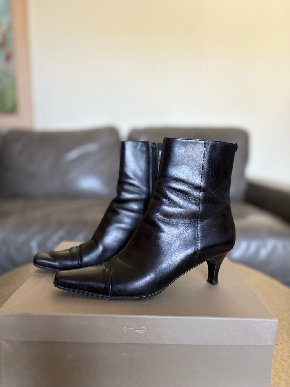 Cole Haan Dristen Black Leather Ankle Boots Size 6B Kitten Heel